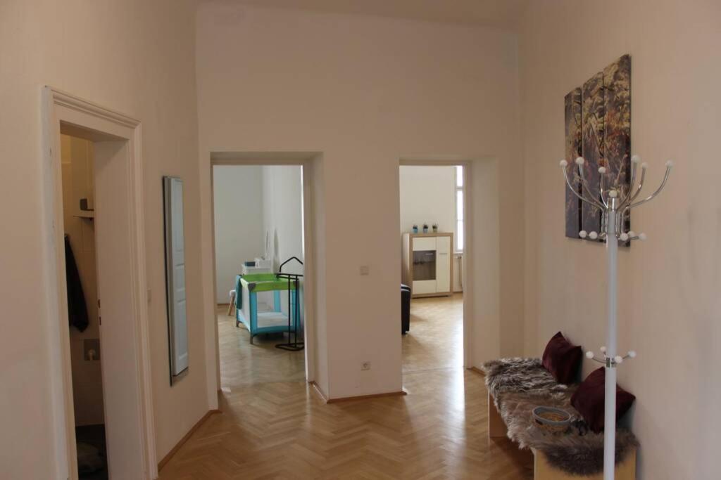 Wunderschone Altbauwohnung In Zentraler Lage Wien Exterior photo