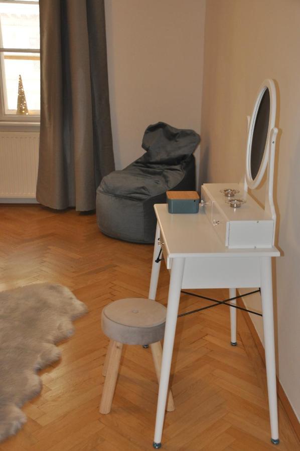 Wunderschone Altbauwohnung In Zentraler Lage Wien Exterior photo